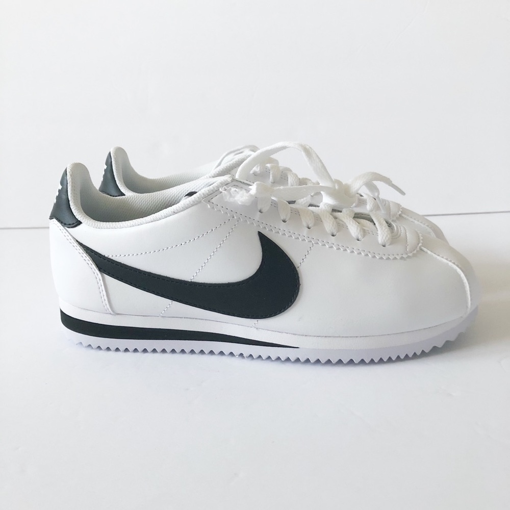 Women's size 8.5 Nike cortez
